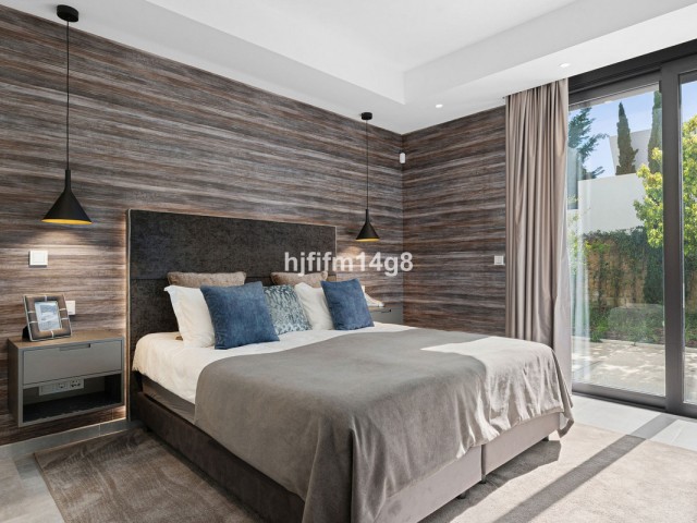 5 Bedrooms Villa in Los Flamingos