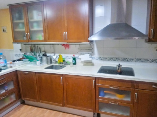 Villa con 5 Dormitorios  en Torremolinos