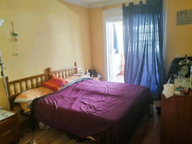 Villa con 5 Dormitorios  en Torremolinos