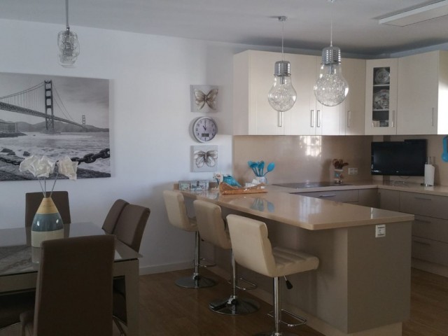 6 Bedrooms Townhouse in San Pedro de Alcántara