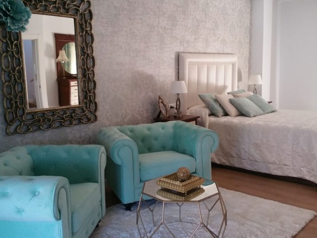 Maison mitoyenne avec 6 Chambres  à San Pedro de Alcántara