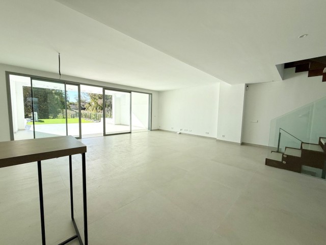 3 Bedrooms Townhouse in San Pedro de Alcántara