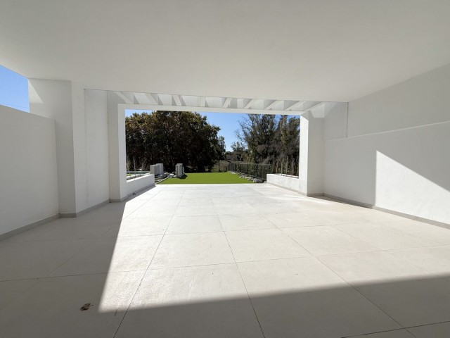 4 Makuuhuoneen Rivitalo San Pedro de Alcántara