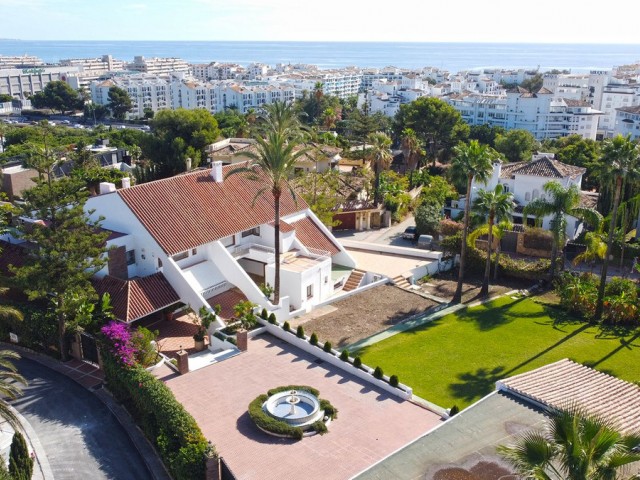 7 Bedrooms Villa in Nueva Andalucía