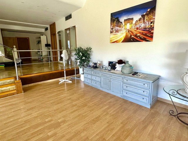 7 Bedrooms Villa in Nueva Andalucía