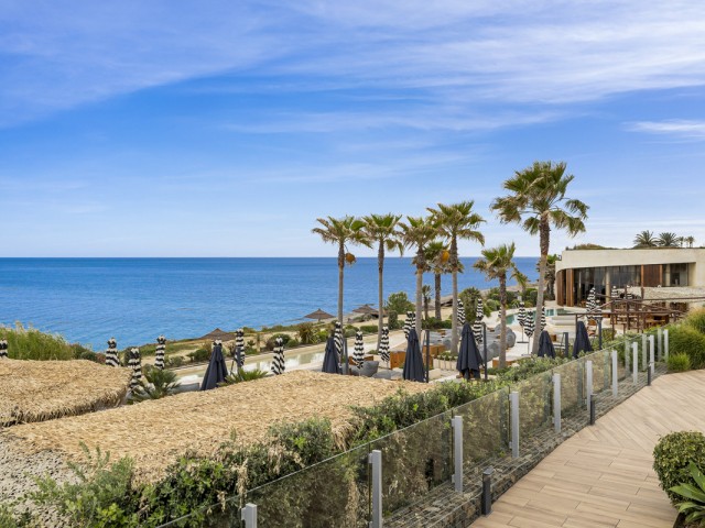 3 Sovrums Lägenhet i Estepona