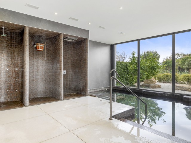 3 Sovrums Lägenhet i Estepona