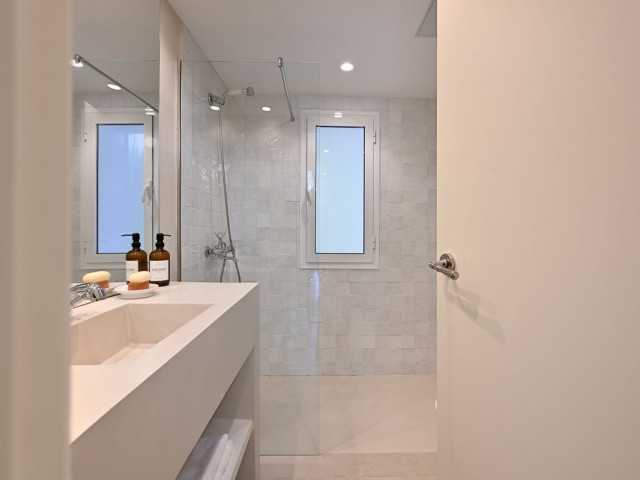 4 Slaapkamer Appartement in Elviria