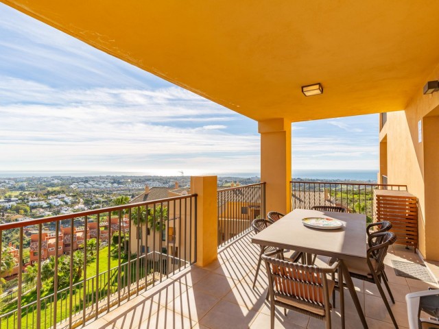 2 Bedrooms Apartment in Benahavís