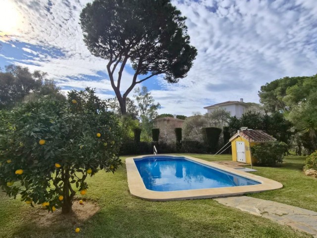 2 Schlafzimmer Villa in Calahonda