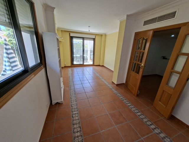 3 Soveroms Rekkehus i San Luis de Sabinillas