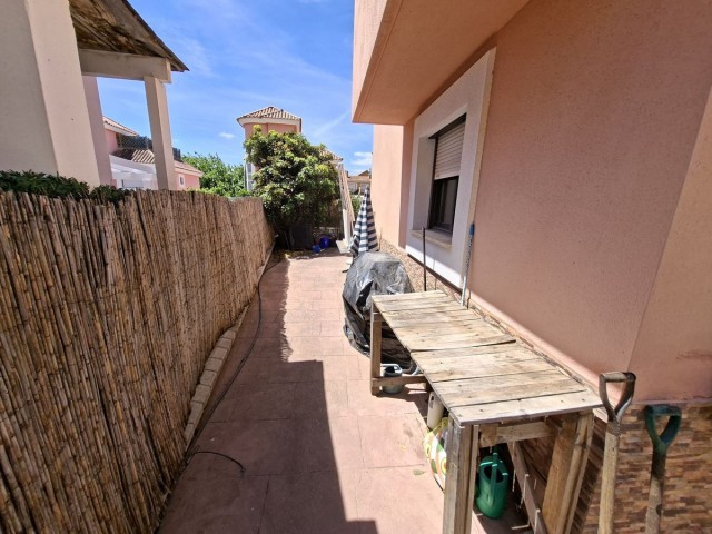 3 Soveroms Rekkehus i San Luis de Sabinillas
