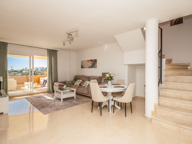 Penthouse in Elviria