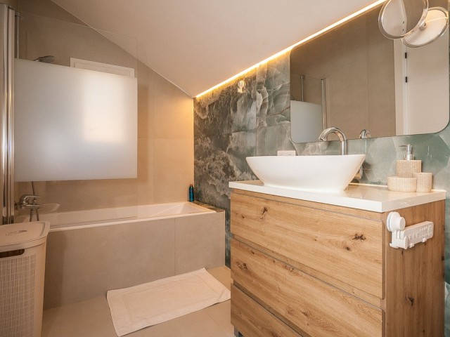 Penthouse in Elviria