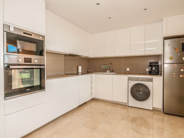 Penthouse in Elviria