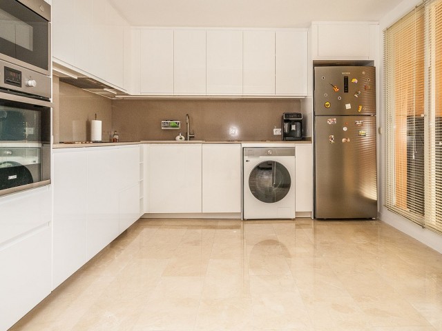 Penthouse in Elviria