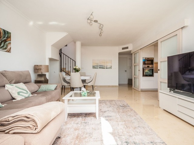 Penthouse in Elviria