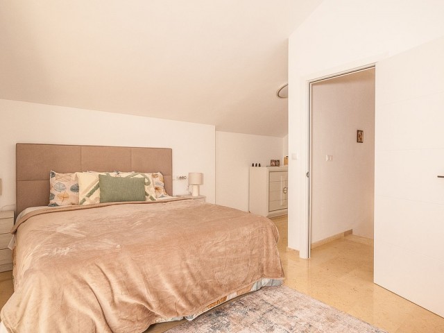 Penthouse in Elviria