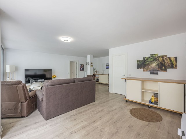 Villa con 5 Dormitorios  en Benalmadena