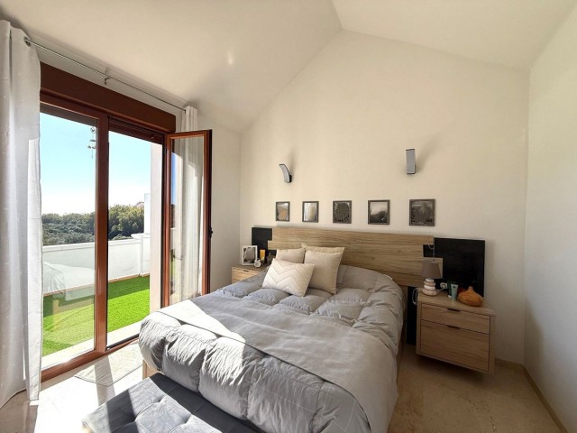 Rijtjeshuis, Casares Playa, R5309758