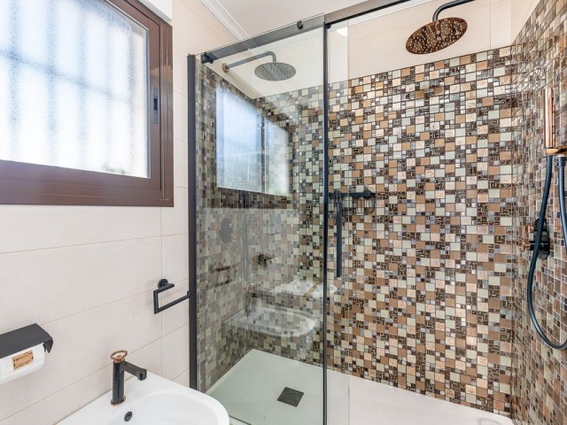 4 Bedrooms Villa in Benalmadena