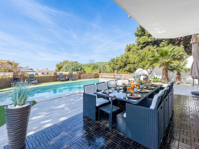 4 Bedrooms Villa in Benalmadena