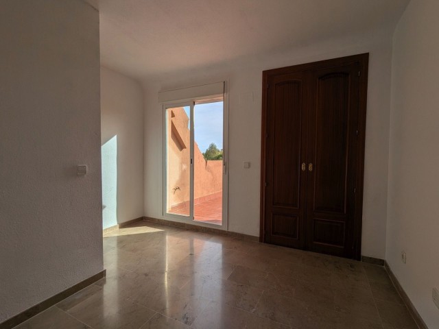 3 Bedrooms Apartment in Casares