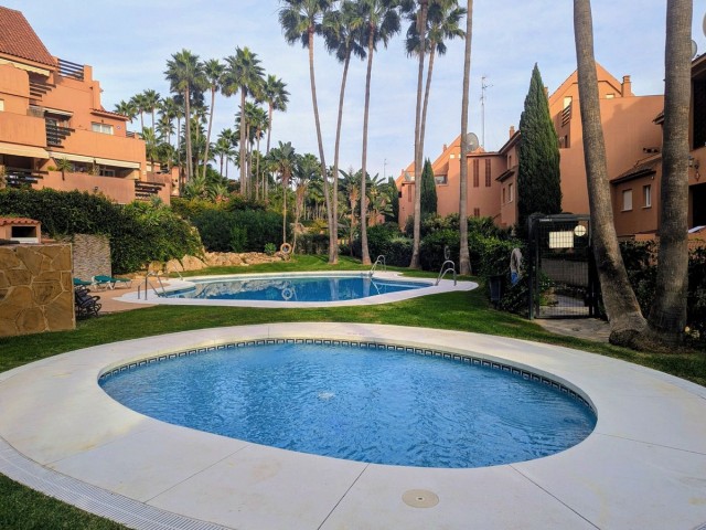 Leilighet, Casares, R5310043