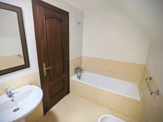 3 Soveroms Leilighet i Casares
