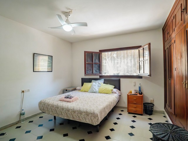 5 Bedrooms Villa in Los Pacos