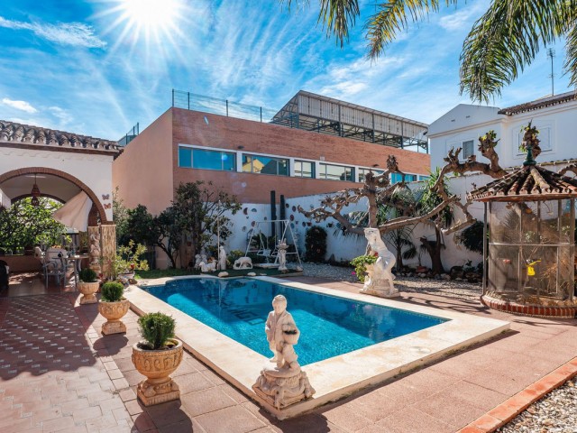 Huvila, Los Pacos, R5310052