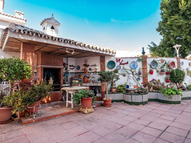 5 Bedrooms Villa in Los Pacos