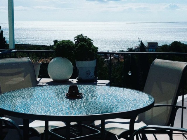 4 Schlafzimmer Reihenhaus in Estepona