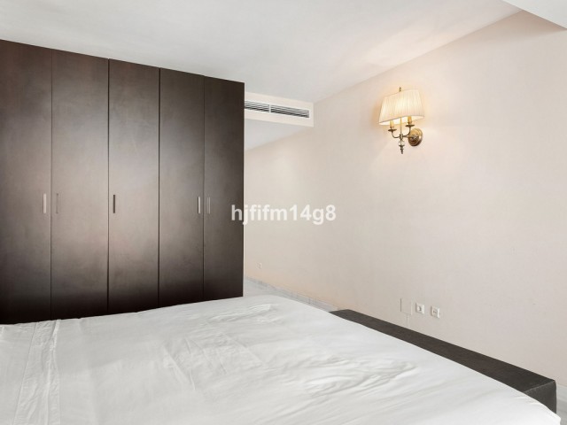 2 Bedrooms Apartment in Puerto Banús