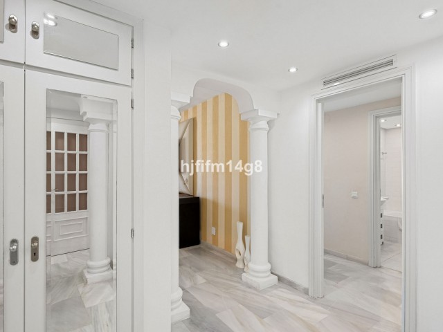 2 Bedrooms Apartment in Puerto Banús