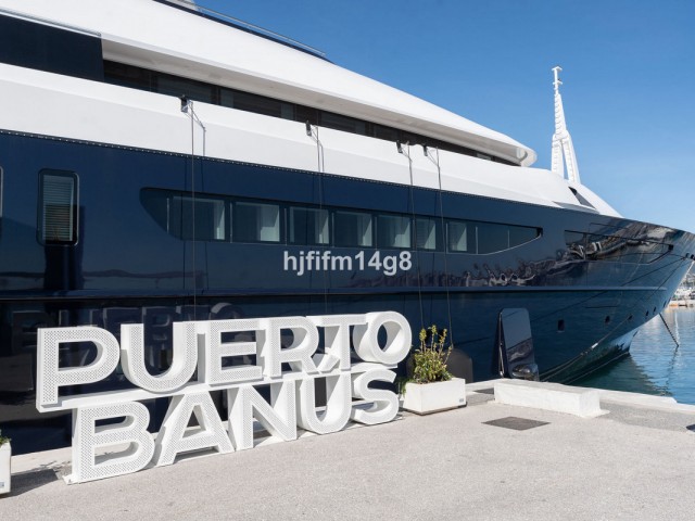 2 Bedrooms Apartment in Puerto Banús