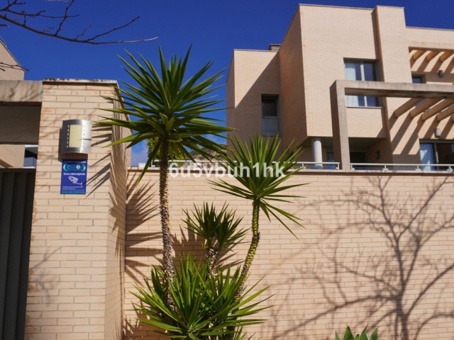 5 Bedrooms Townhouse in Málaga