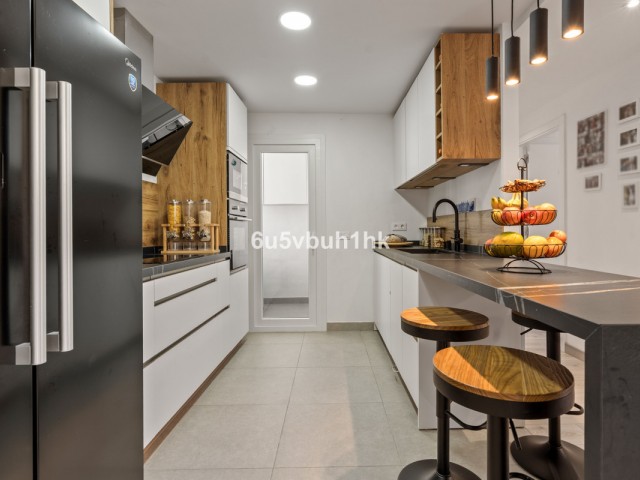 4 Soveroms Leilighet i Estepona