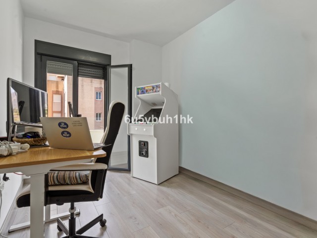 4 Soveroms Leilighet i Estepona