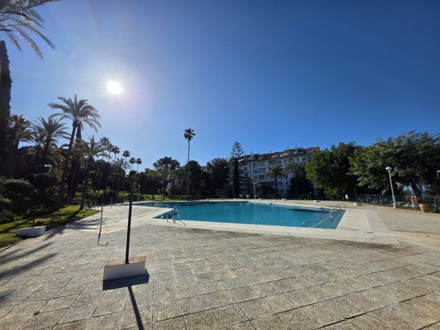 4 Bedrooms Apartment in Marbella