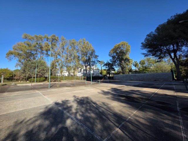 4 Bedrooms Apartment in Marbella