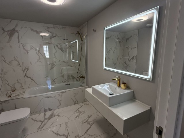 2 Bedrooms Apartment in Estepona