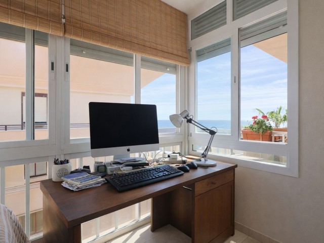 3 Bedrooms Apartment in Estepona