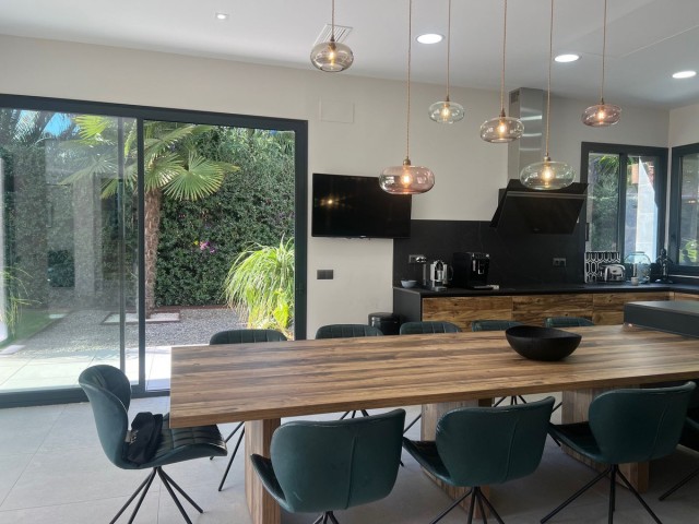 6 Makuuhuoneen Huvila Nagüeles