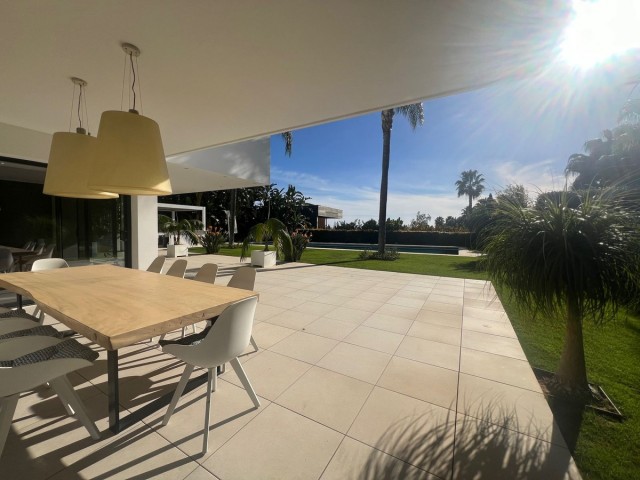 6 Makuuhuoneen Huvila Nagüeles