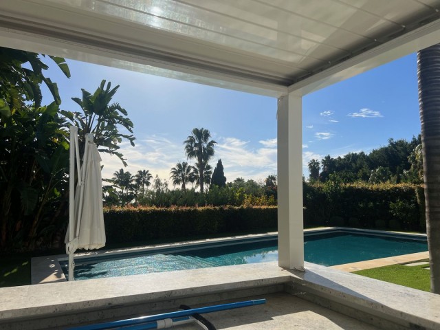 6 Makuuhuoneen Huvila Nagüeles