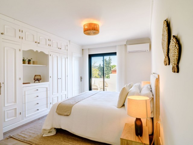 6 Bedrooms Villa in Marbella