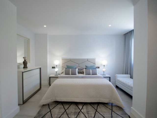5 Schlafzimmer Villa in Nueva Andalucía