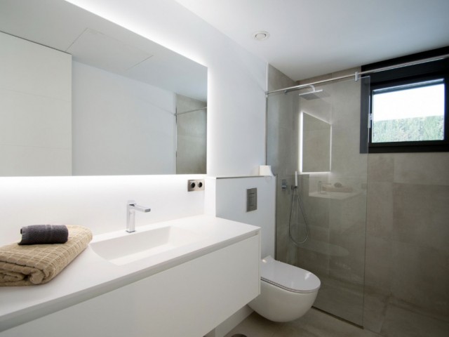 5 Schlafzimmer Villa in Nueva Andalucía