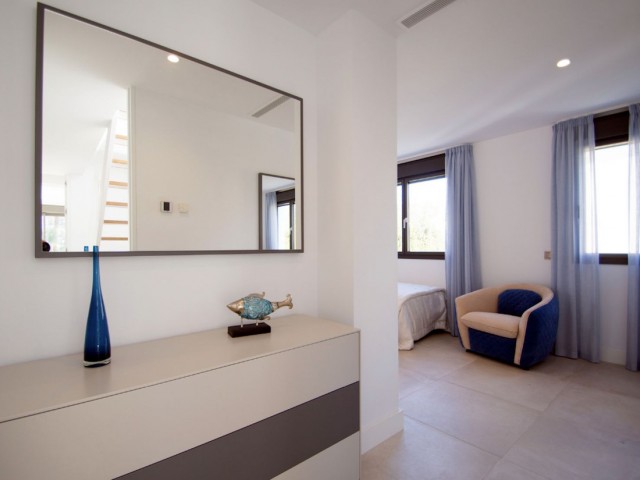 5 Schlafzimmer Villa in Nueva Andalucía
